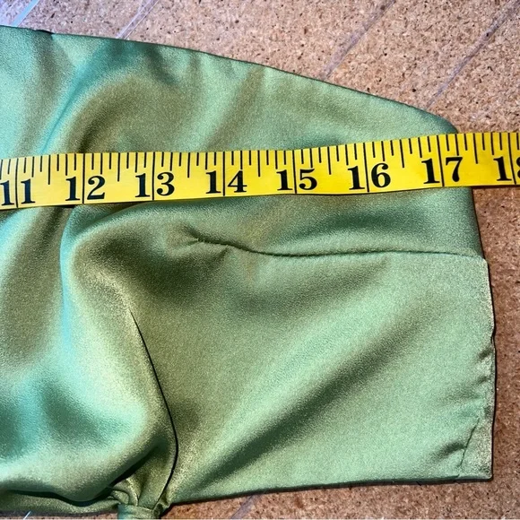 Showpo. Kaniva Midi Dress One Shoulder Open Back Dress in Olive Green Size 6 - Picture 13 of 16